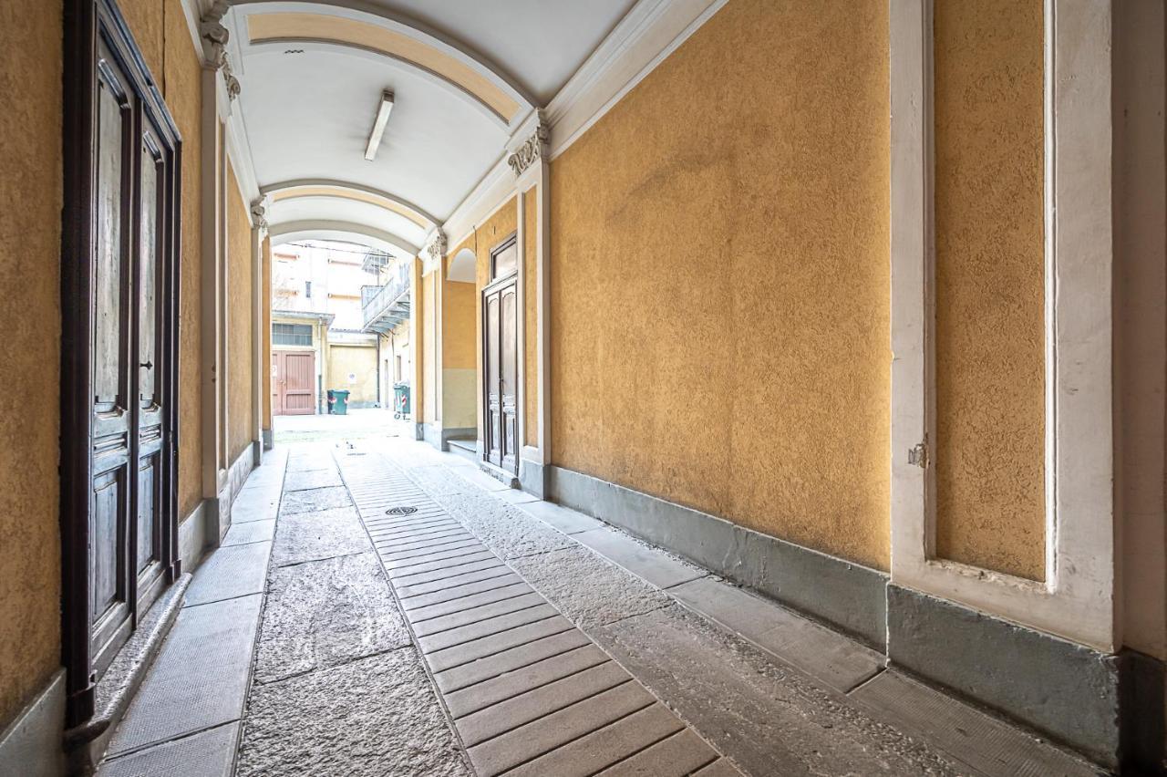 Stop&Go In Porta Susa Turin Bagian luar foto